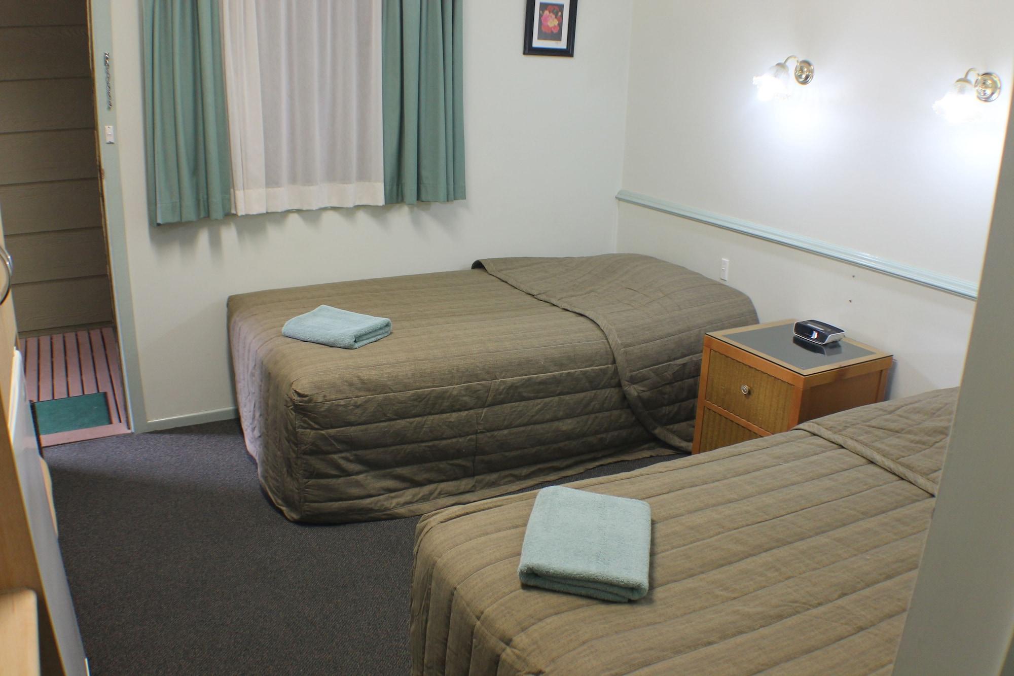 Lake Forbes Motel Bagian luar foto