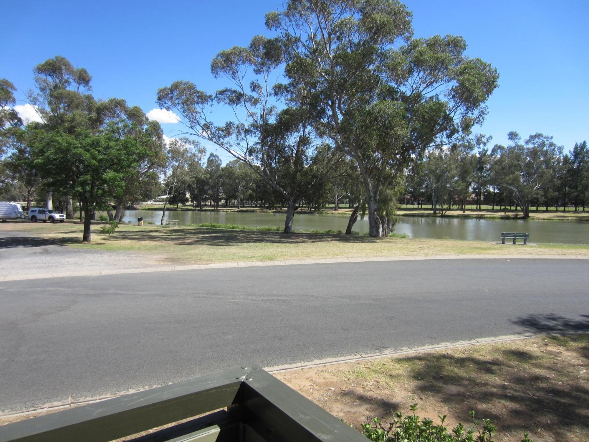 Lake Forbes Motel Ruang foto